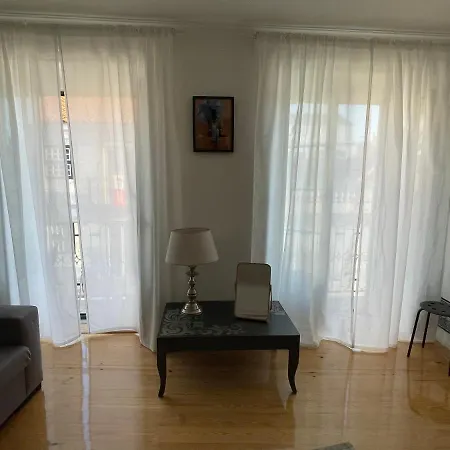 Beautiful Apartment Downtown Lisbon-2
