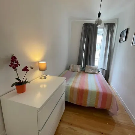 Beautiful Apartment Downtown Lisbon-3